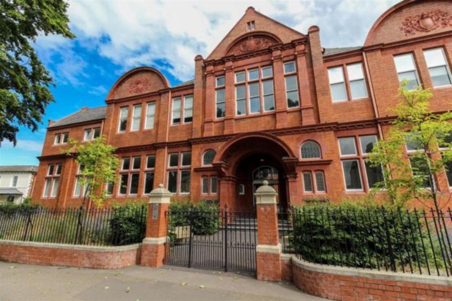 The Old Library, Avenue Road