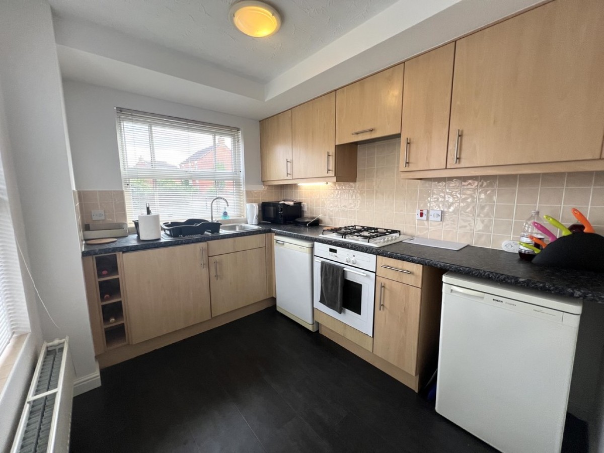 Bromhurst Way, Chase Meadow