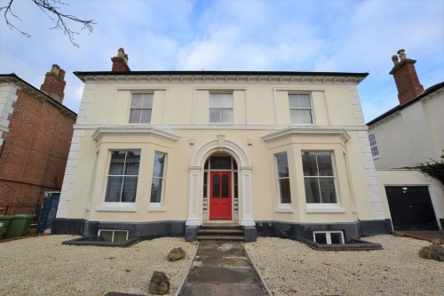 Russell Terrace, Leamington Spa