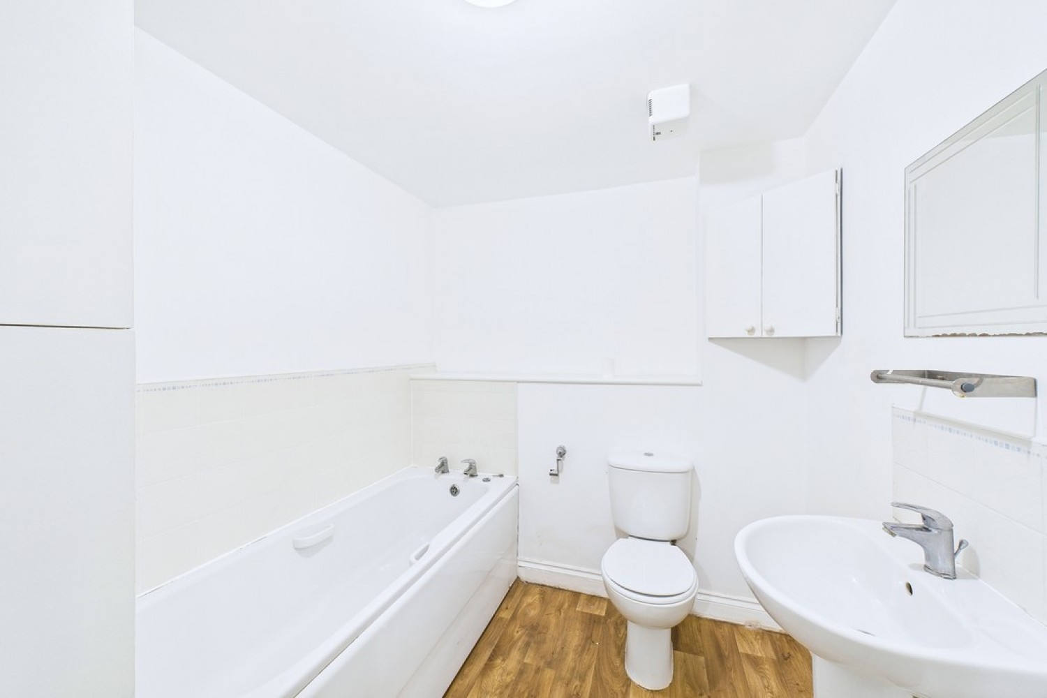 2 bedroom Flat for Sale Birch Meadow Close, Warwick