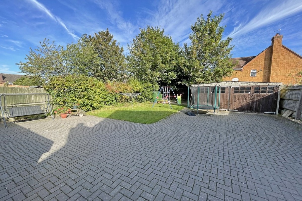 Mallory Road, Lighthorne Heath, Warwick