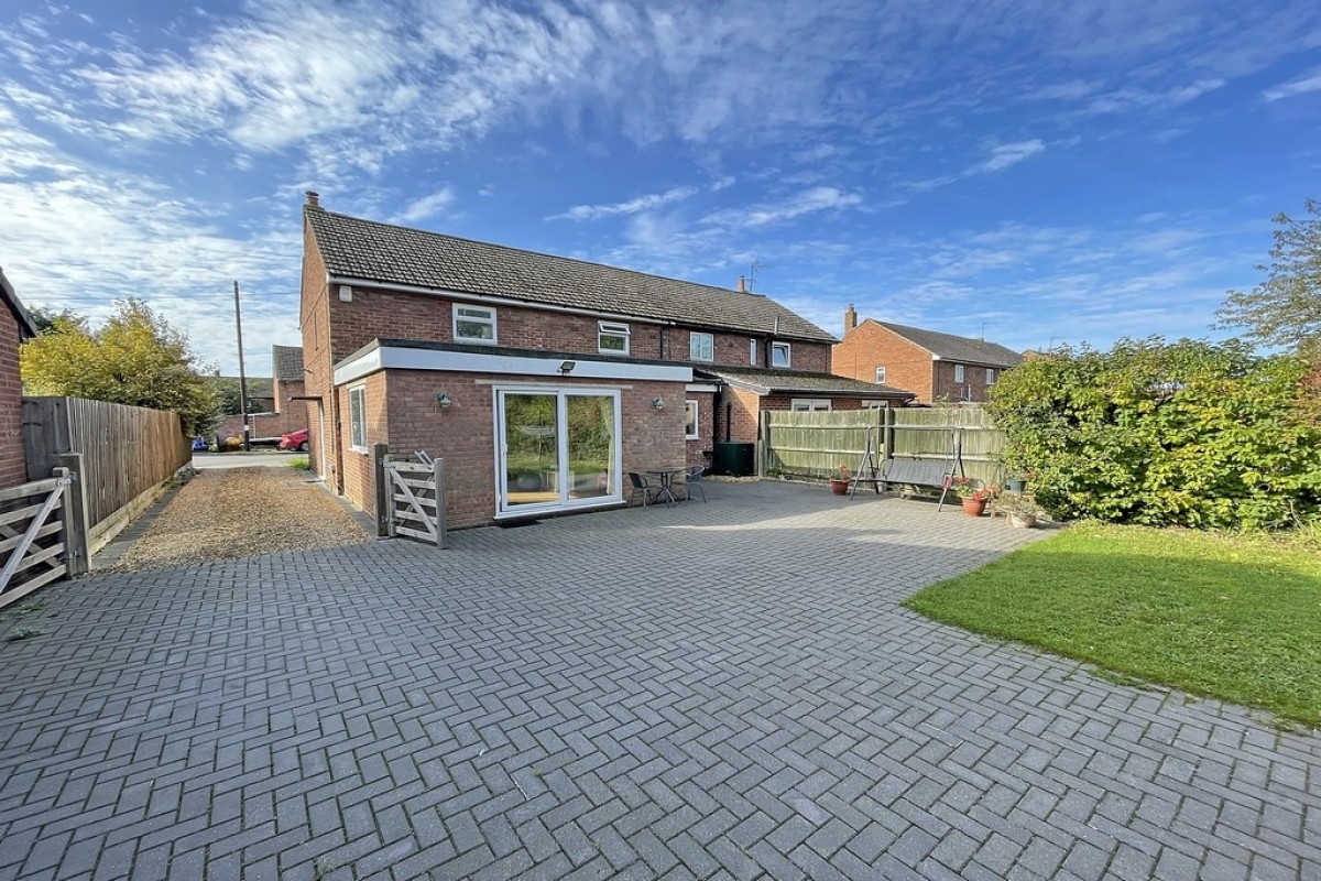 Mallory Road, Lighthorne Heath, Warwick