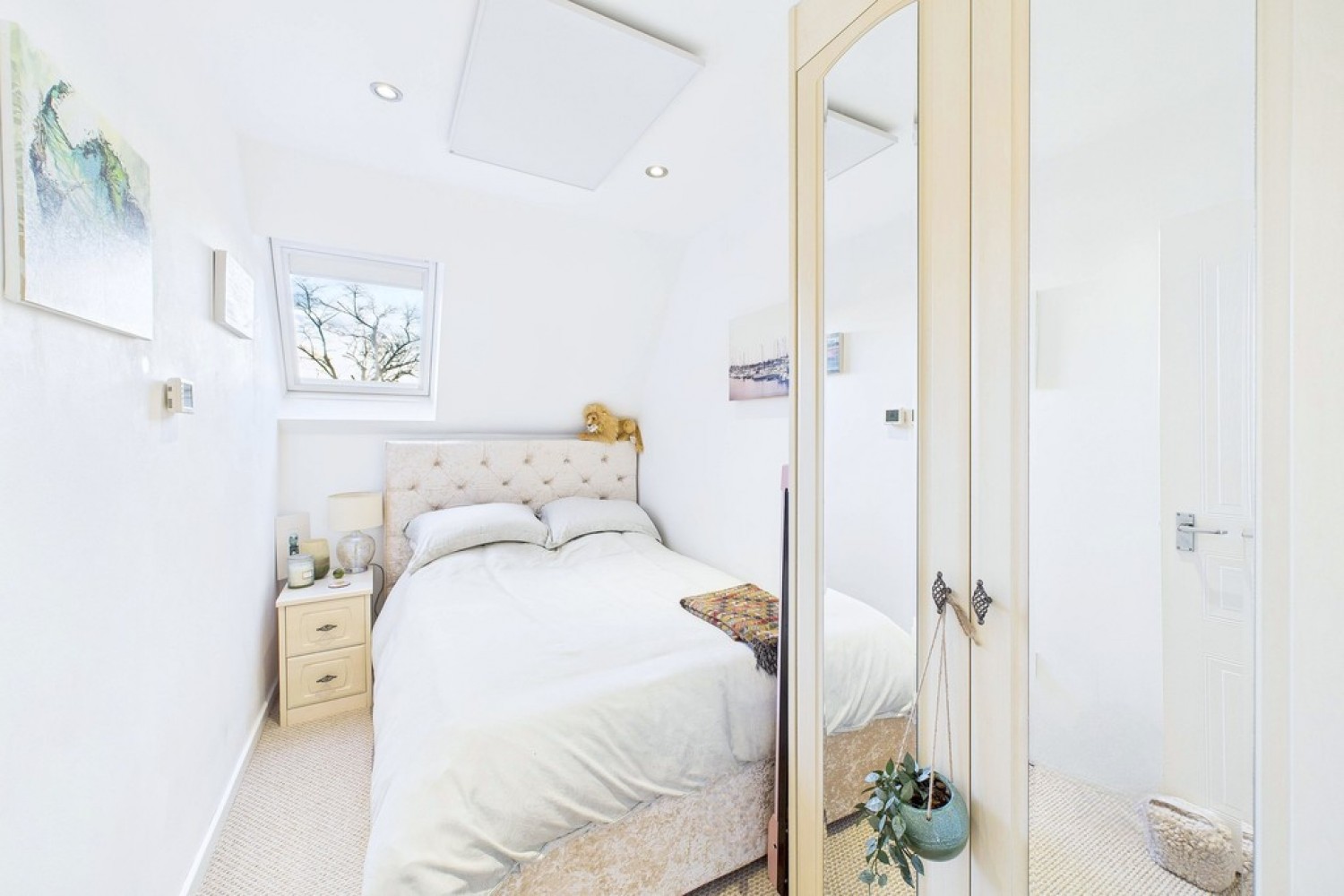 2 bedroom Flat for Letting Chestnut Court, Guys Cliffe Avenue, Leamington Spa