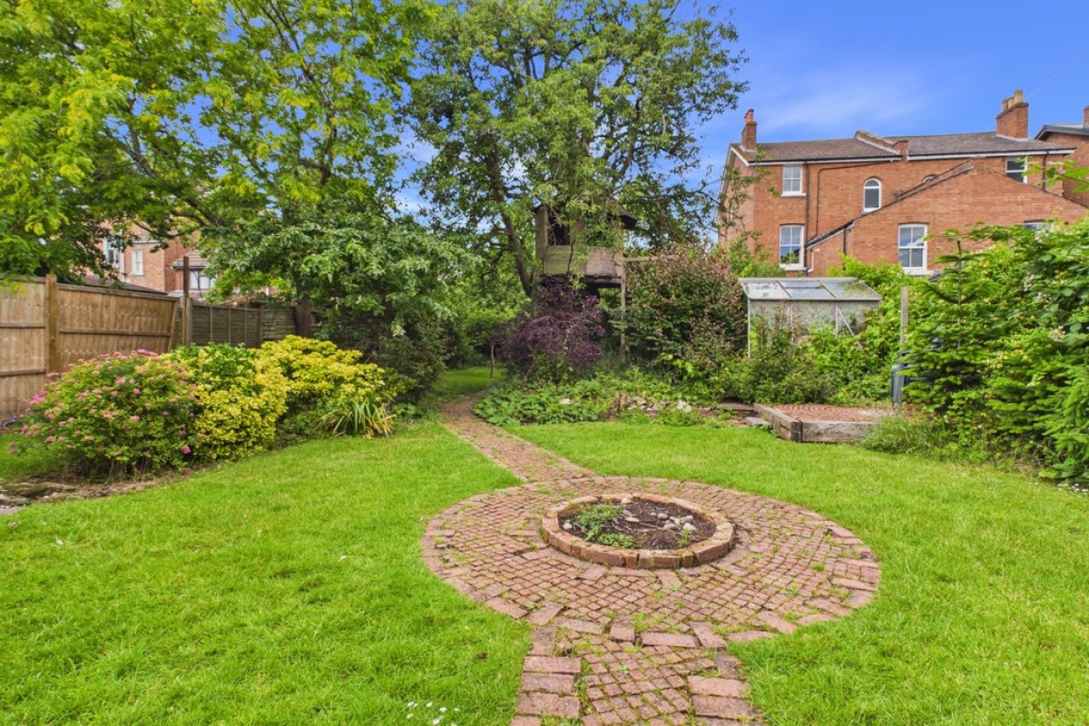 Pear Tree Cottage, Russell Terrace, Leamington Spa
