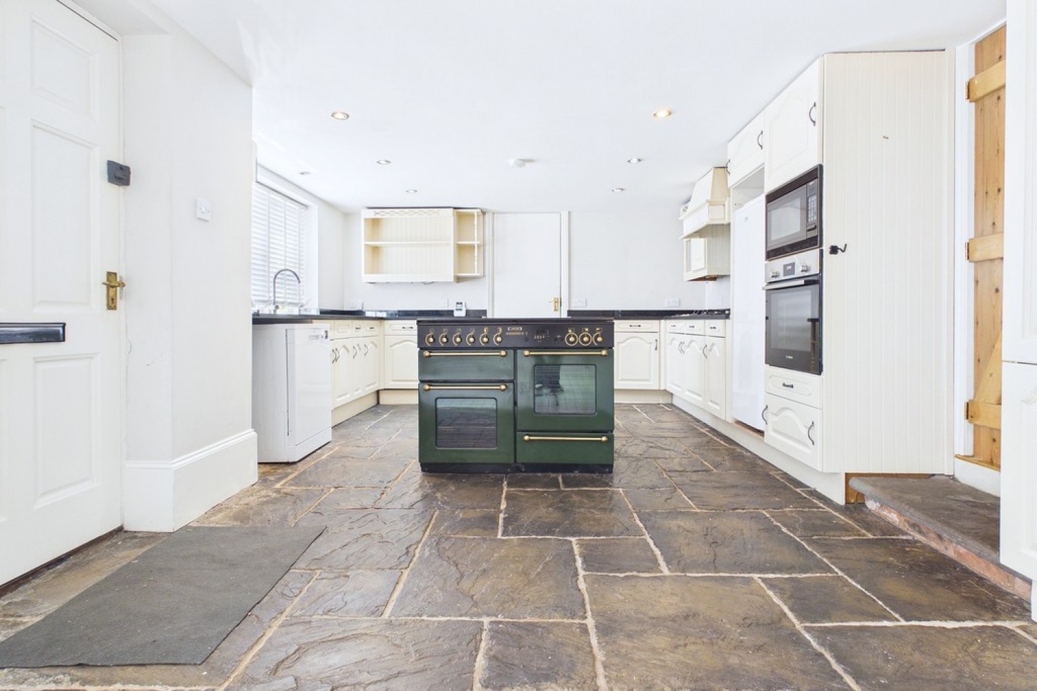 4 bedroom House for Sale Pear Tree Cottage, Russell Terrace, Leamington Spa