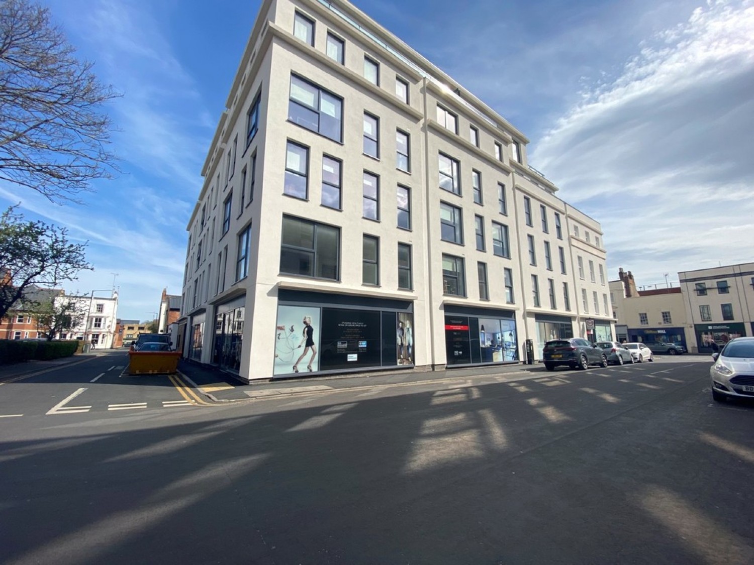 2 bedroom Flat for Letting The Hide, Oxford Row, Leamington Spa