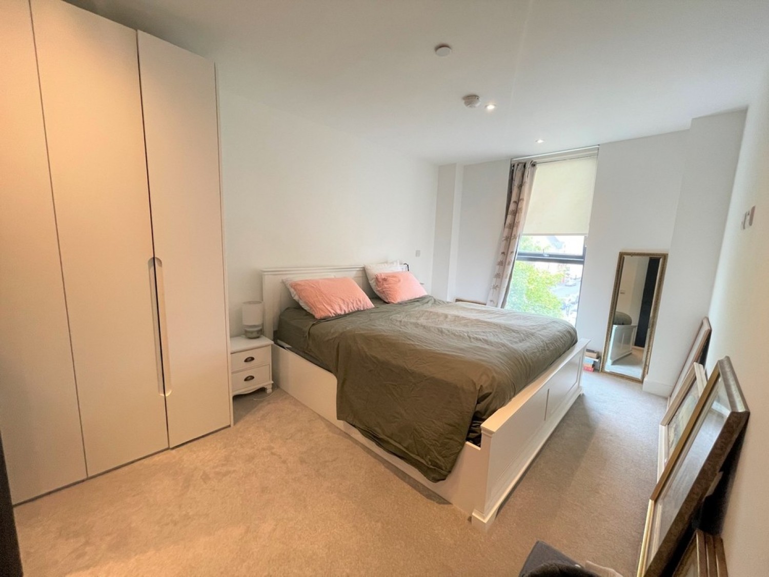 2 bedroom Flat for Letting The Hide, Oxford Row, Leamington Spa