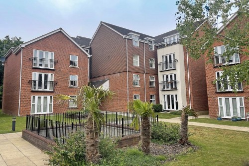 Birch Meadow Close, Warwick