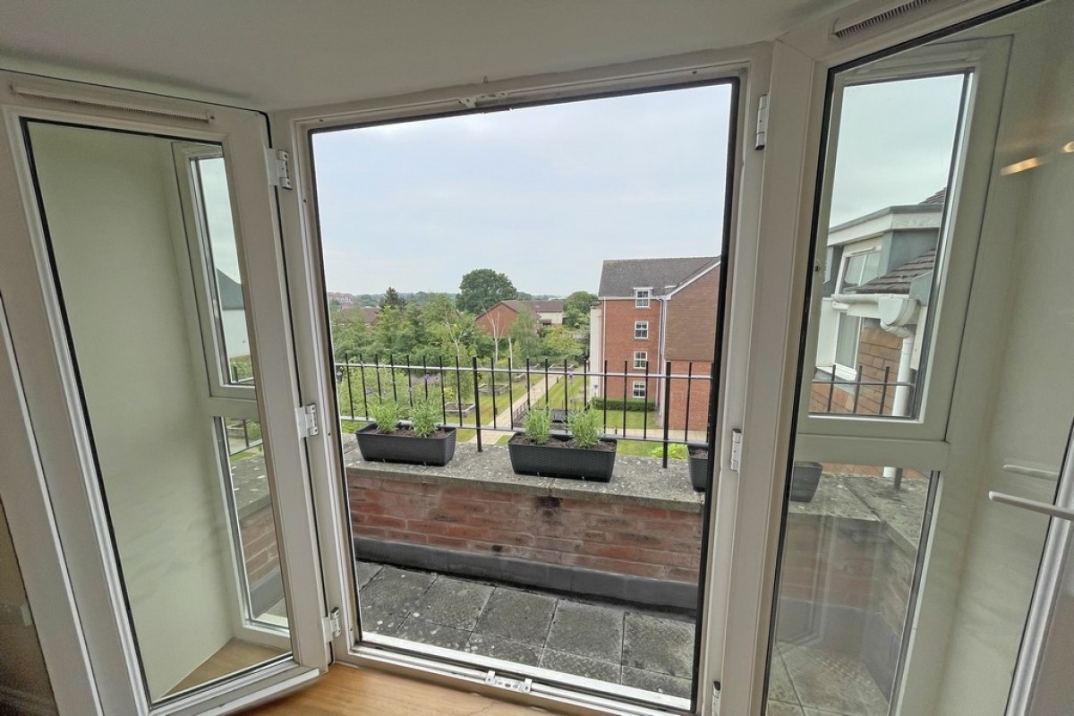 Birch Meadow Close, Warwick