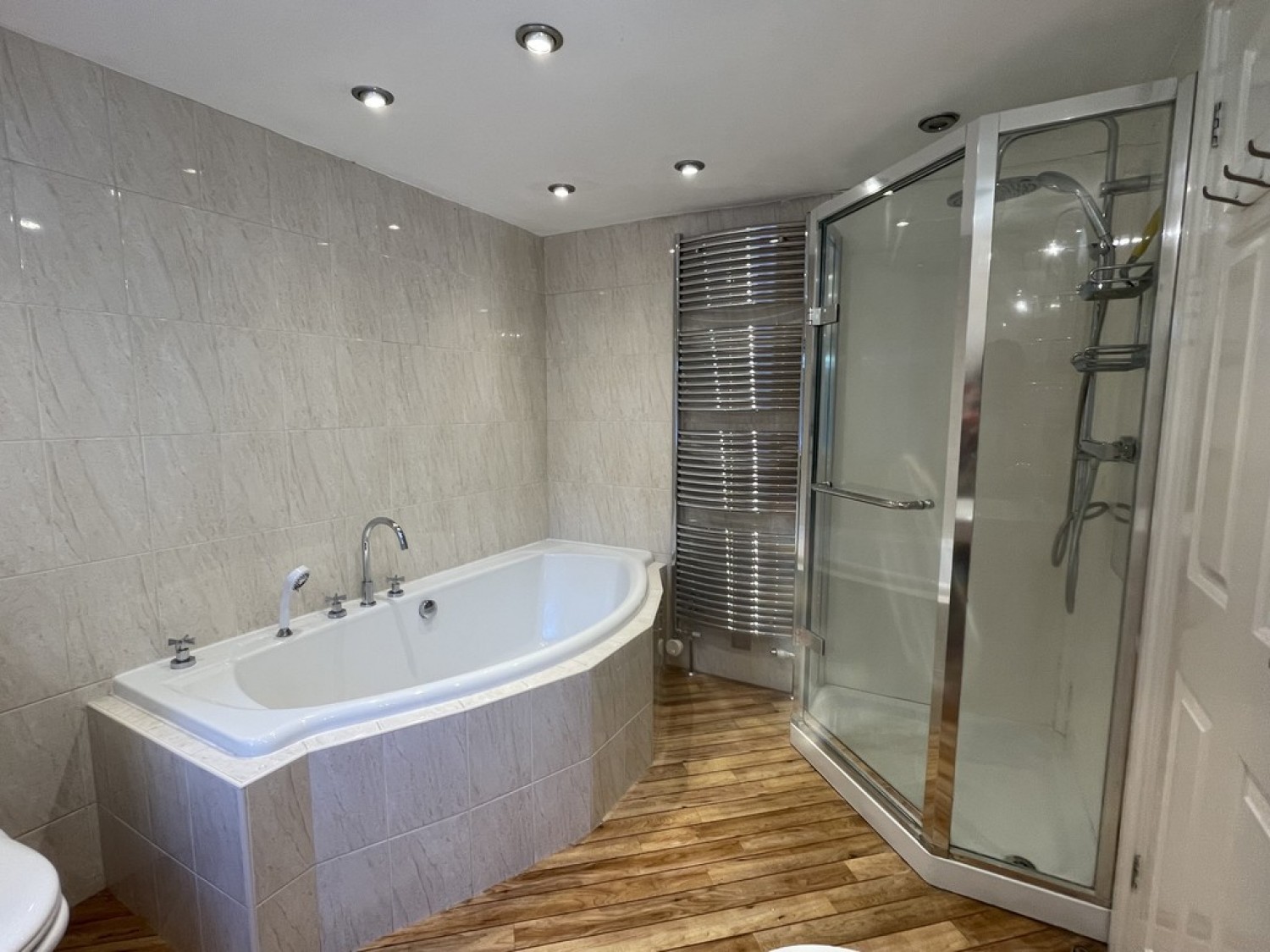 4 bedroom House in New Street, Kenilworth