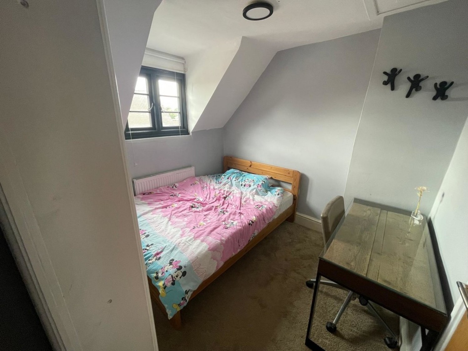 4 bedroom House in New Street, Kenilworth