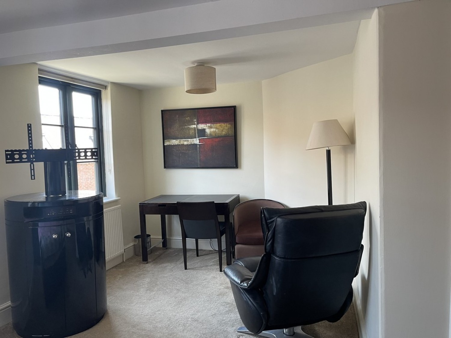 4 bedroom House in New Street, Kenilworth