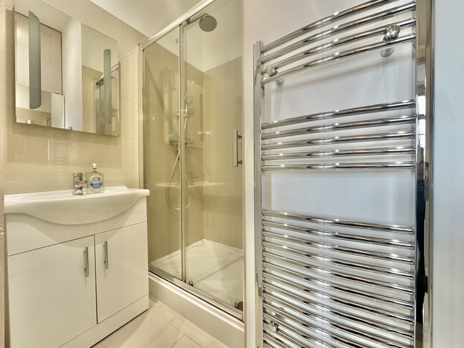 Lorien House, 40 Warwick Place
