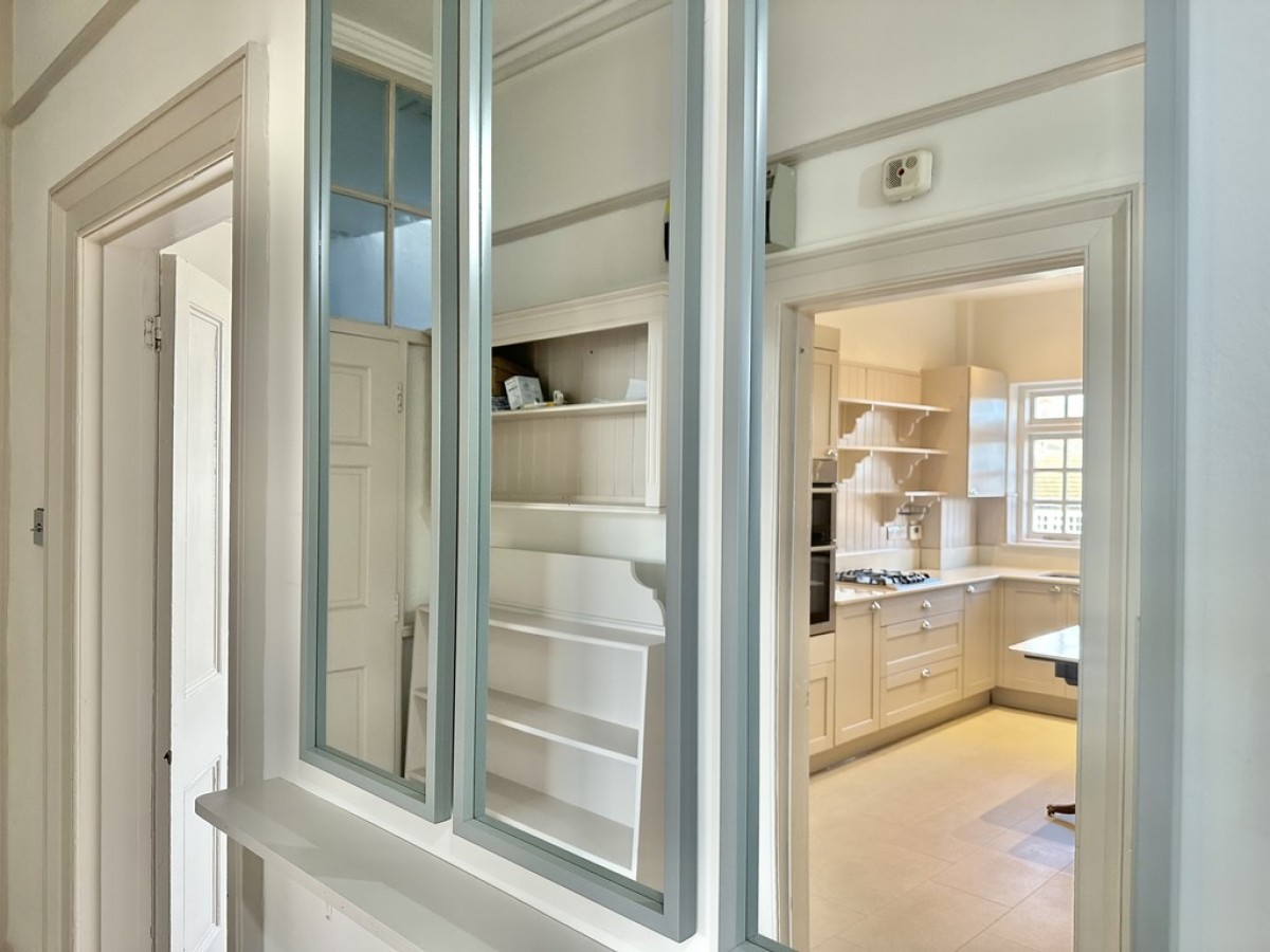 Lorien House, 40 Warwick Place