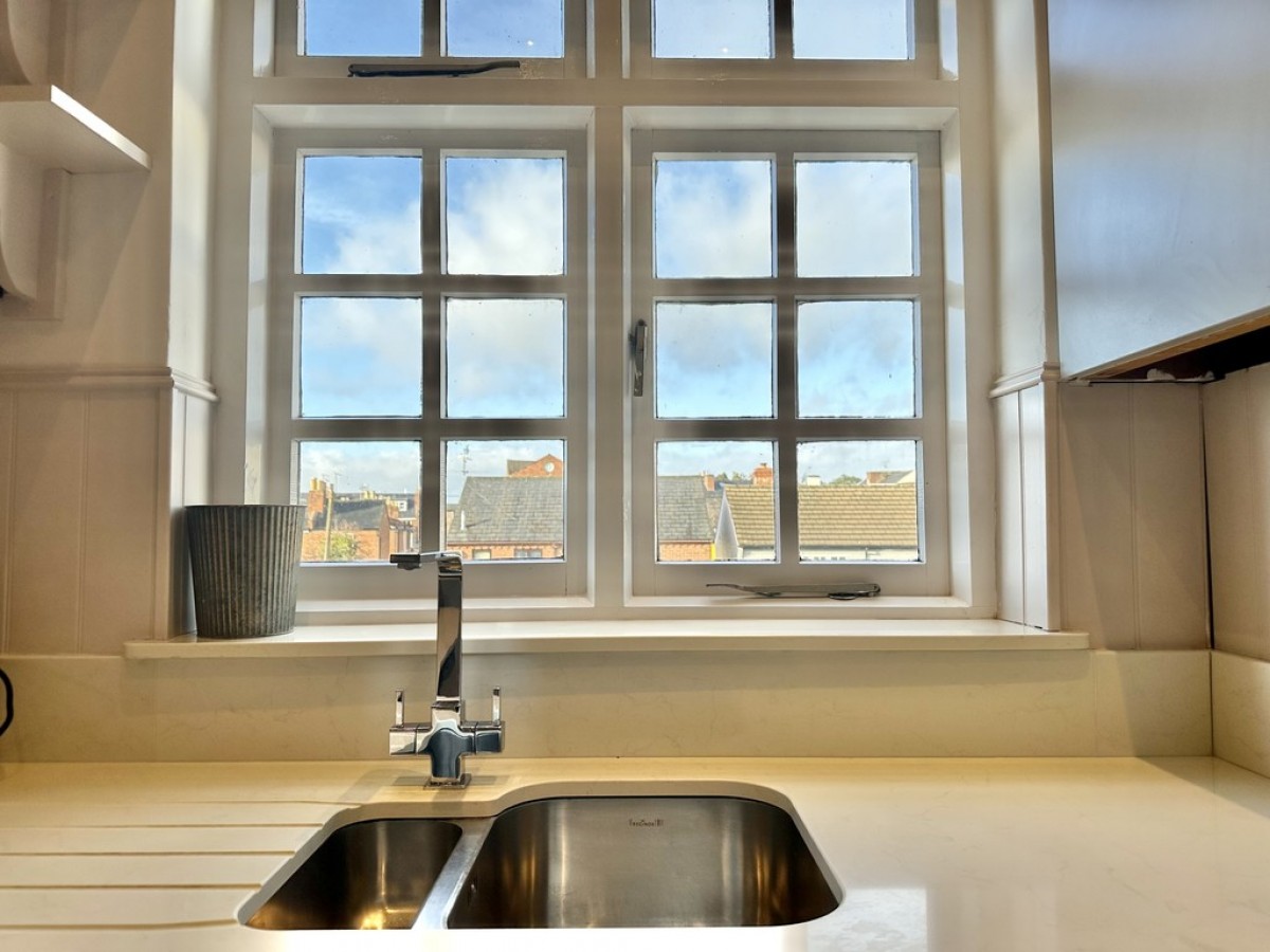 Lorien House, 40 Warwick Place