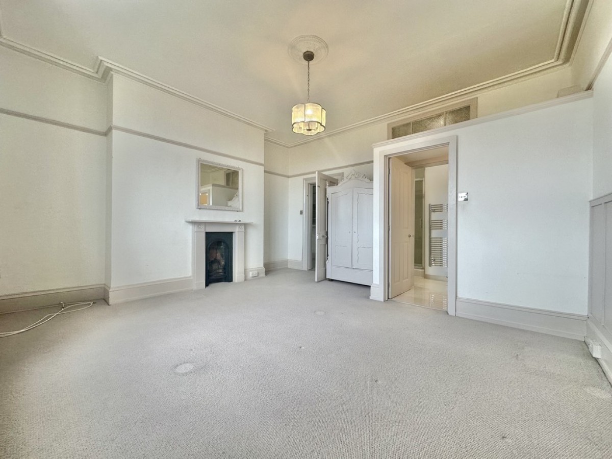 Lorien House, 40 Warwick Place