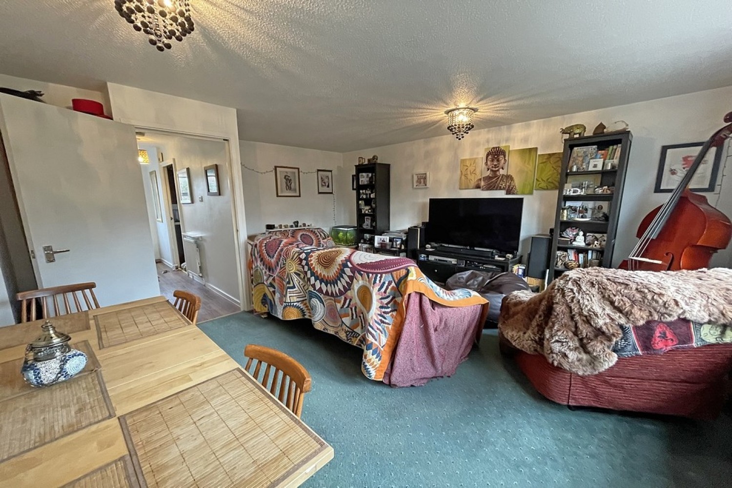 Aragon Drive, Warwick