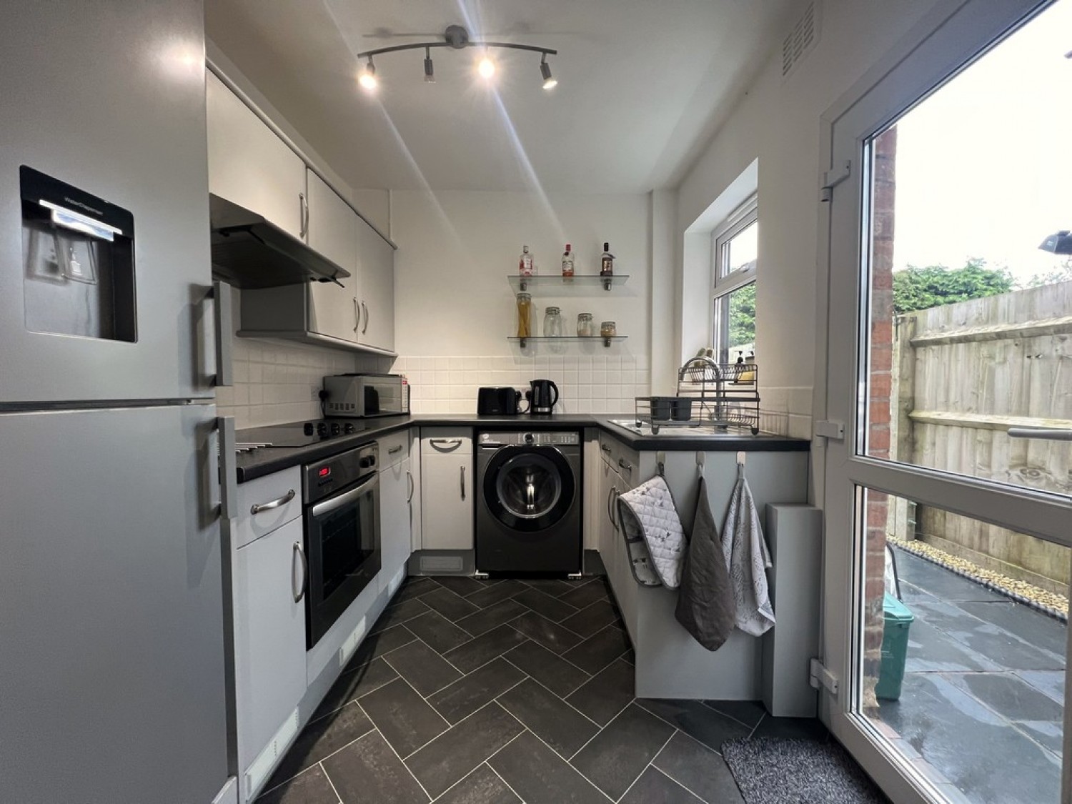 2 bedroom House for Letting Lower Cape, The Cape, Warwick