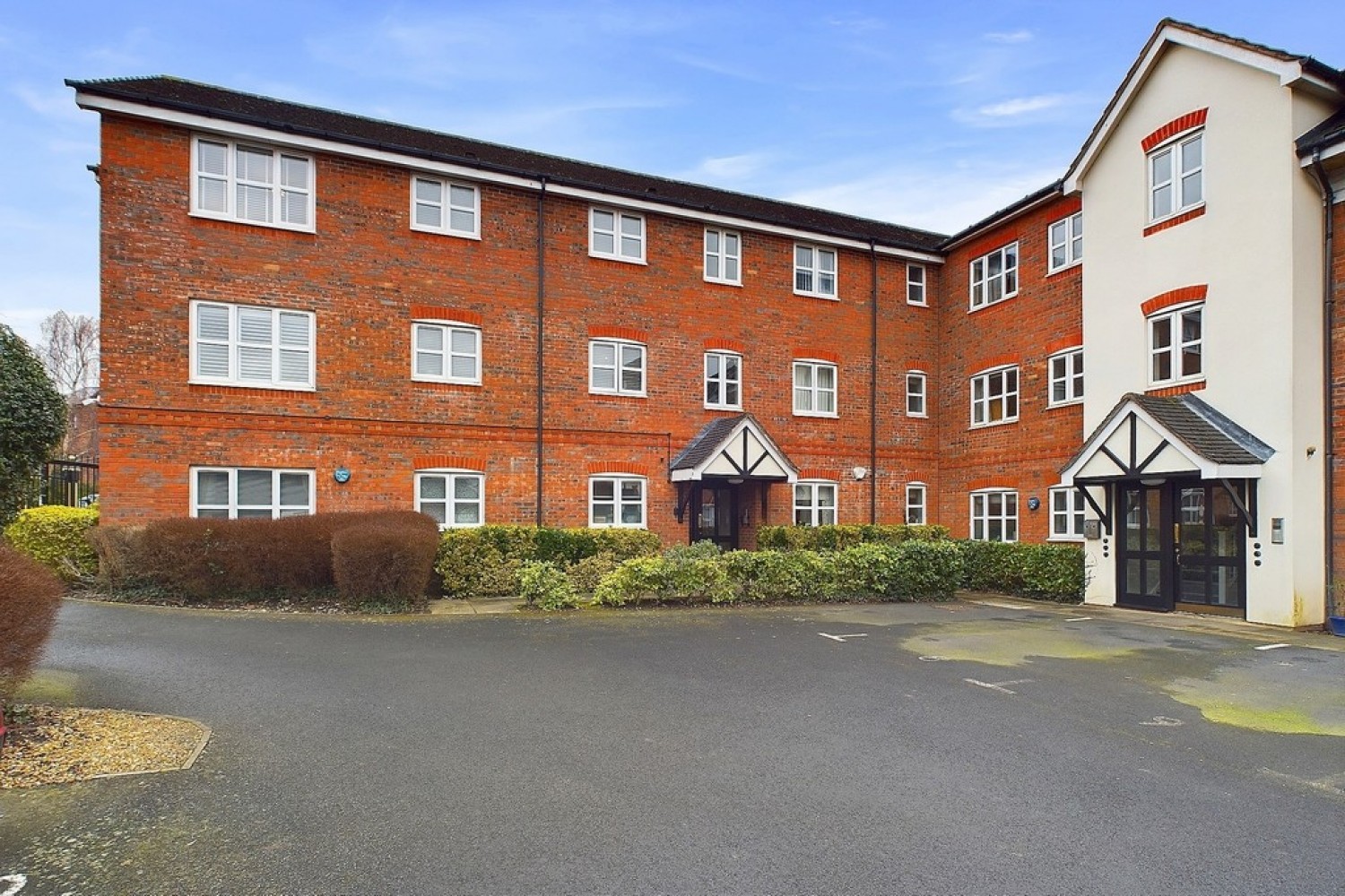 Birch End, Warwick