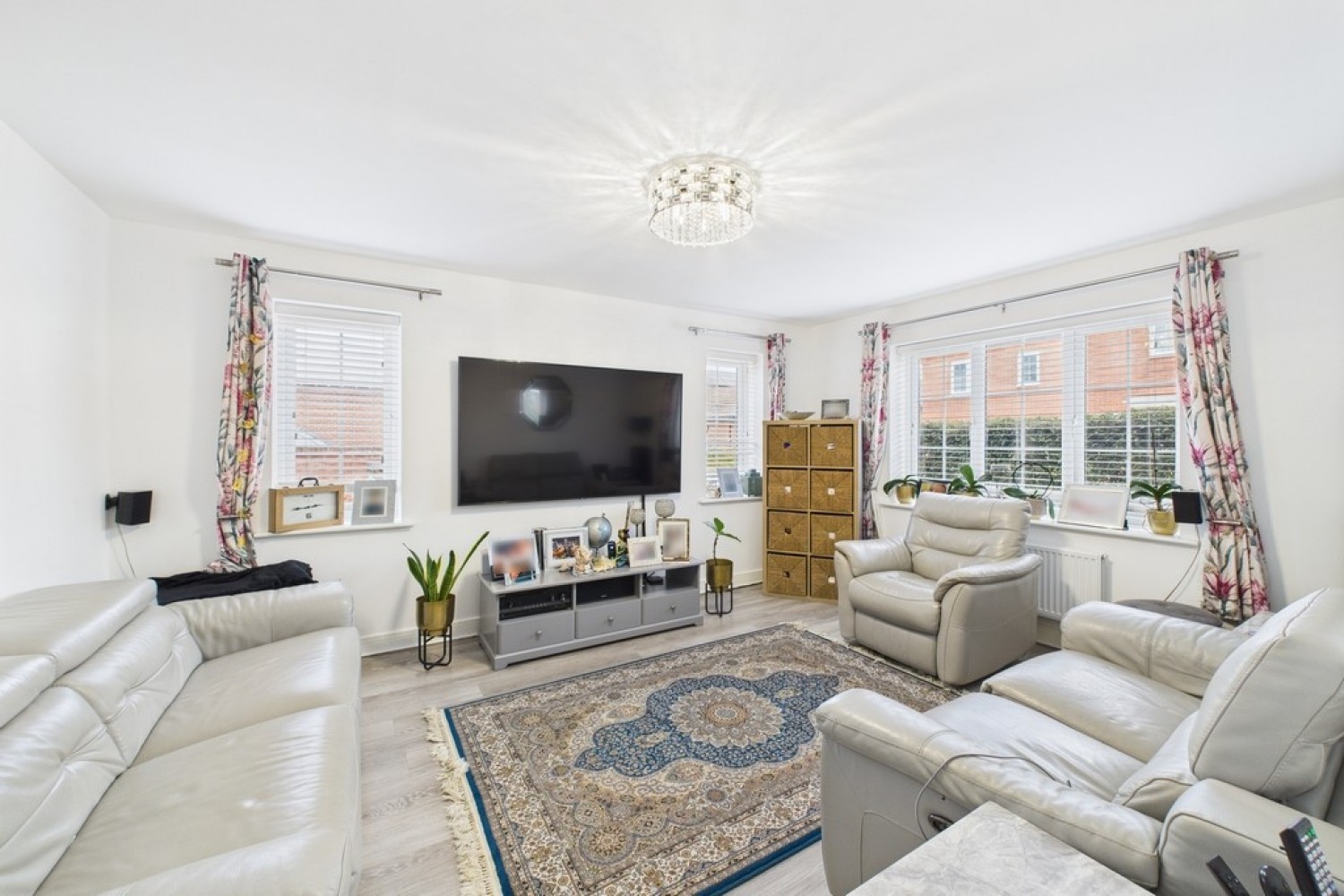 Palmer Crescent, Warwick