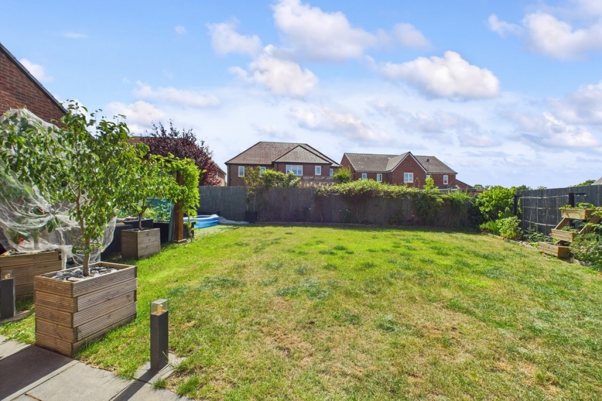 Palmer Crescent, Warwick