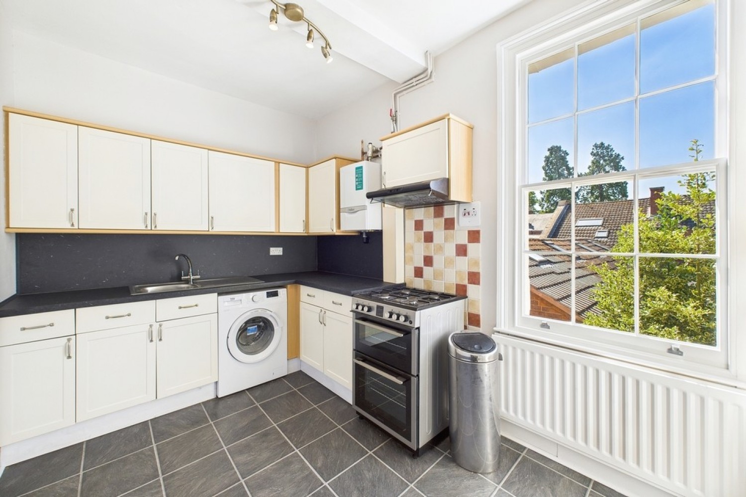 Binswood Avenue, Leamington Spa
