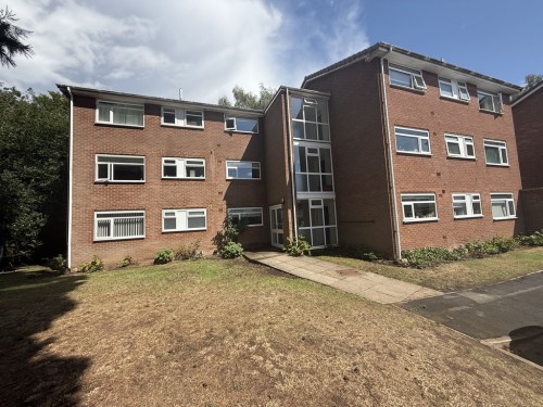 Dereham Court, Leamington Spa