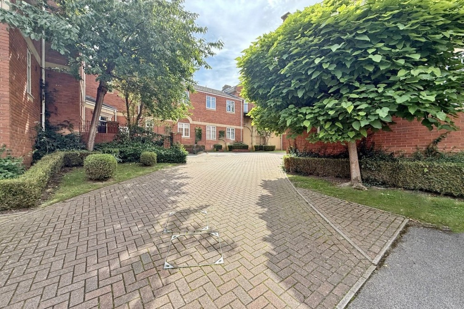 2 bedroom Flat for Sale King Edwards Court, Blackwell Lane, Hatton Park, Warwick