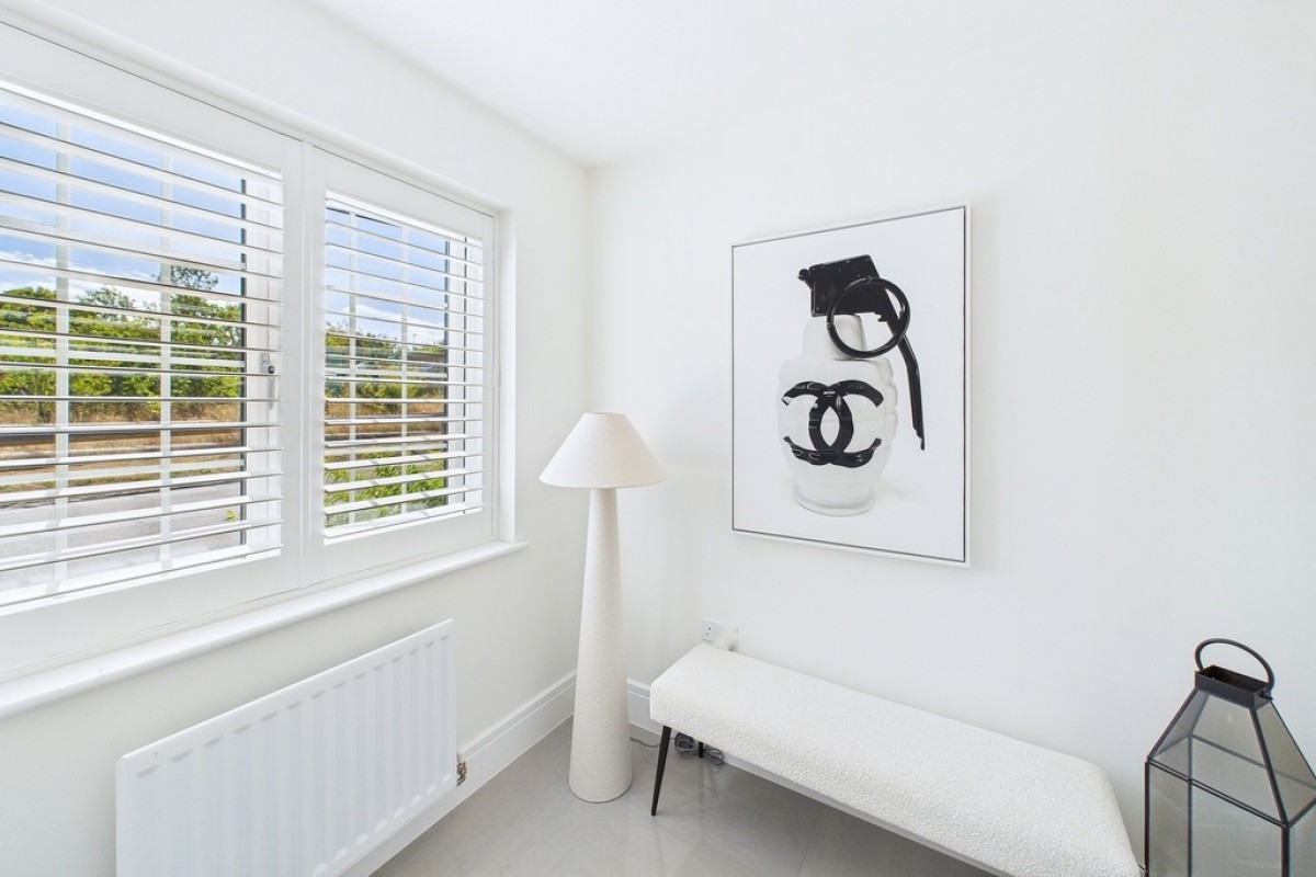 Muirhead Close, Warwick