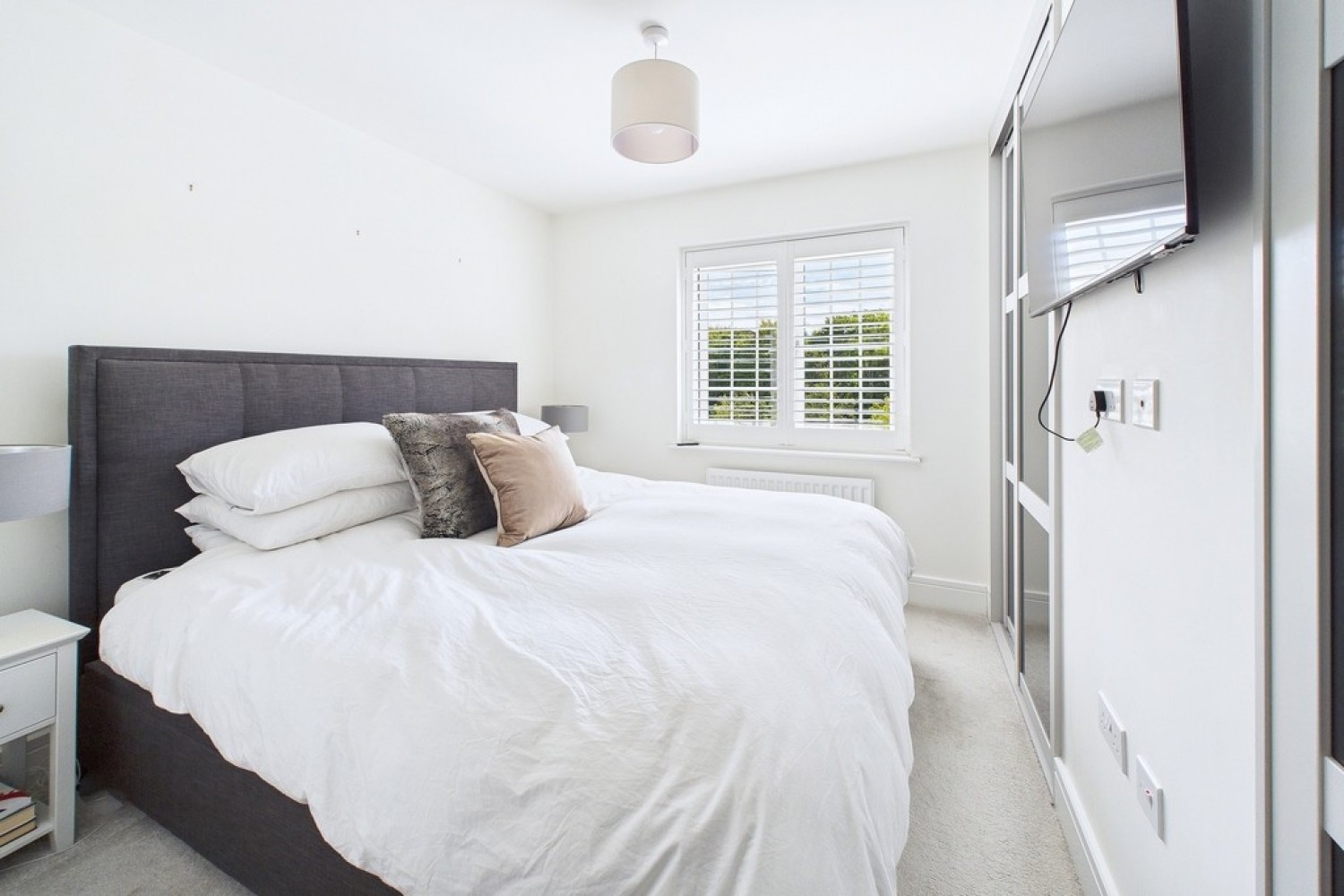 Muirhead Close, Warwick