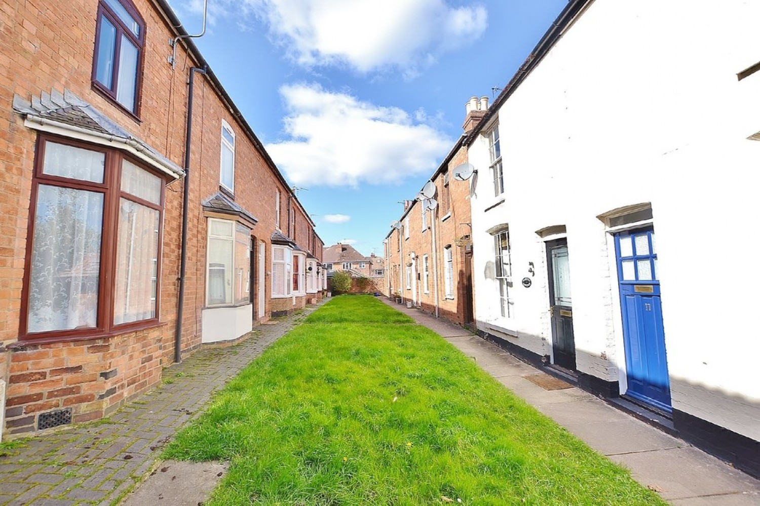 Off Heathcote Road, South Terrace