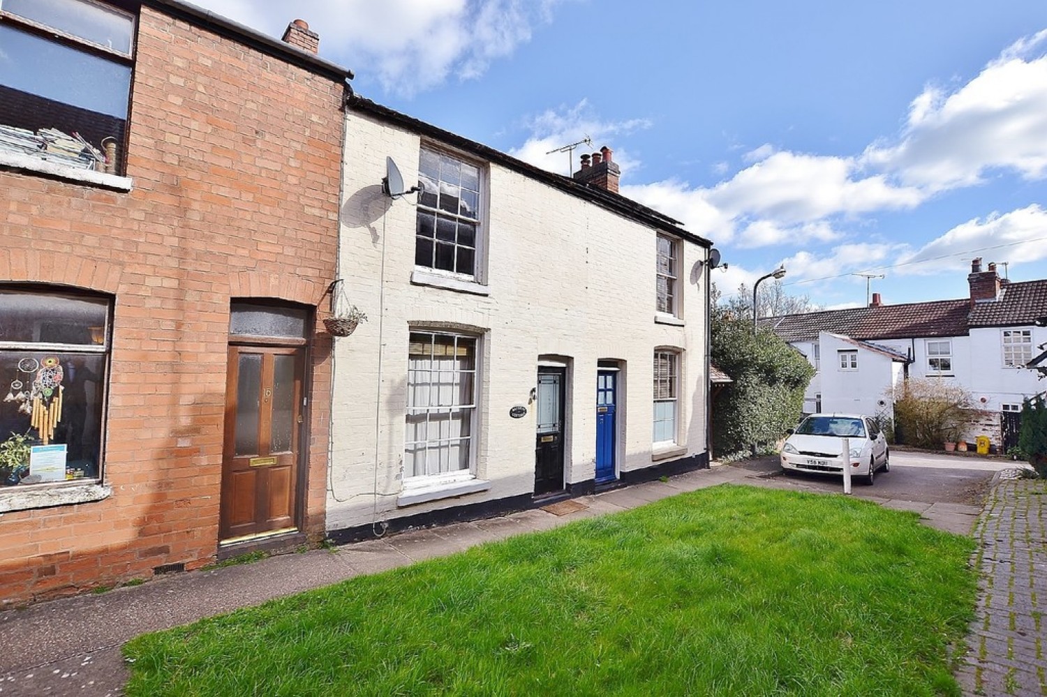 Off Heathcote Road, South Terrace