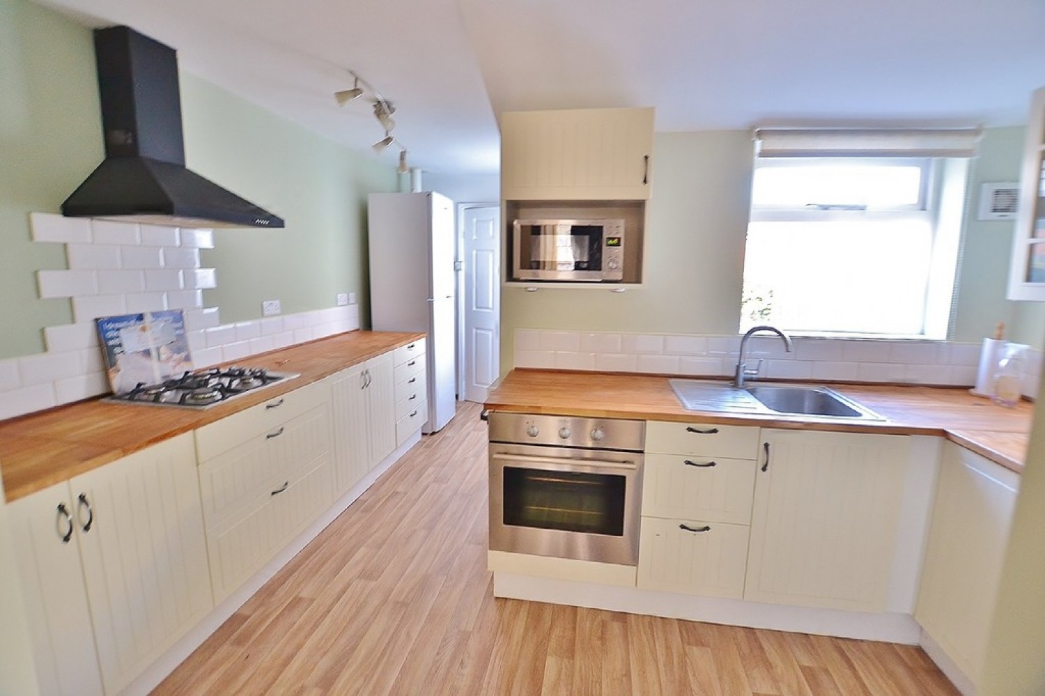 Off Heathcote Road, South Terrace