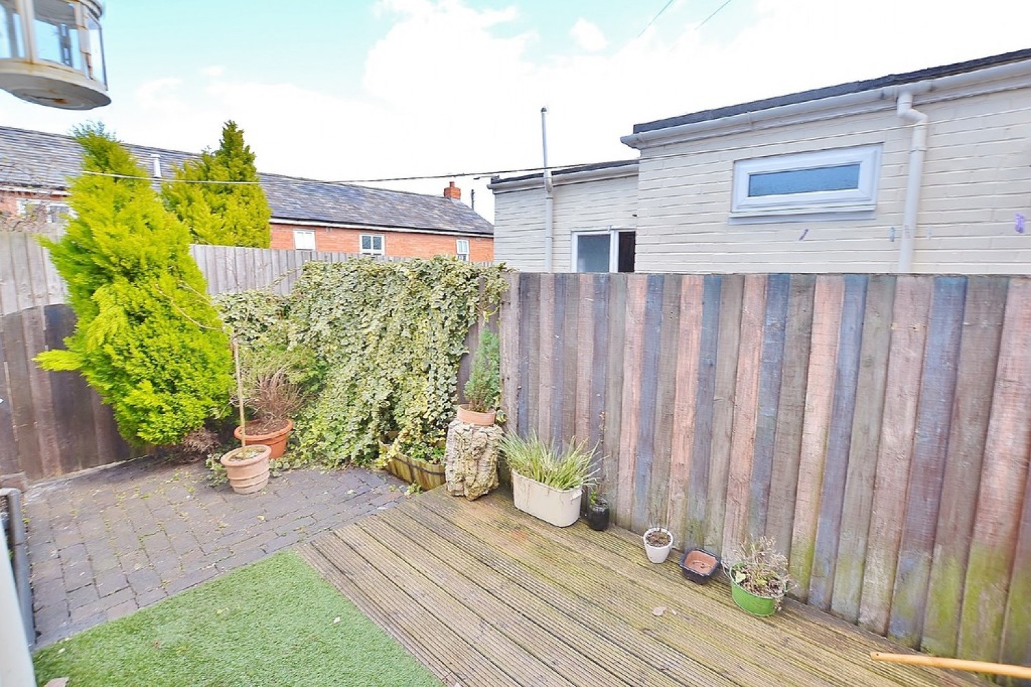 Off Heathcote Road, South Terrace