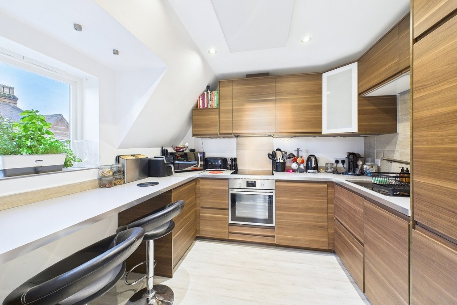 Chestnut Court, Guys Cliffe Avenue, Leamington Spa