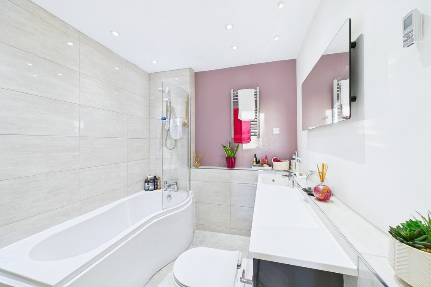 Chestnut Court, Guys Cliffe Avenue, Leamington Spa