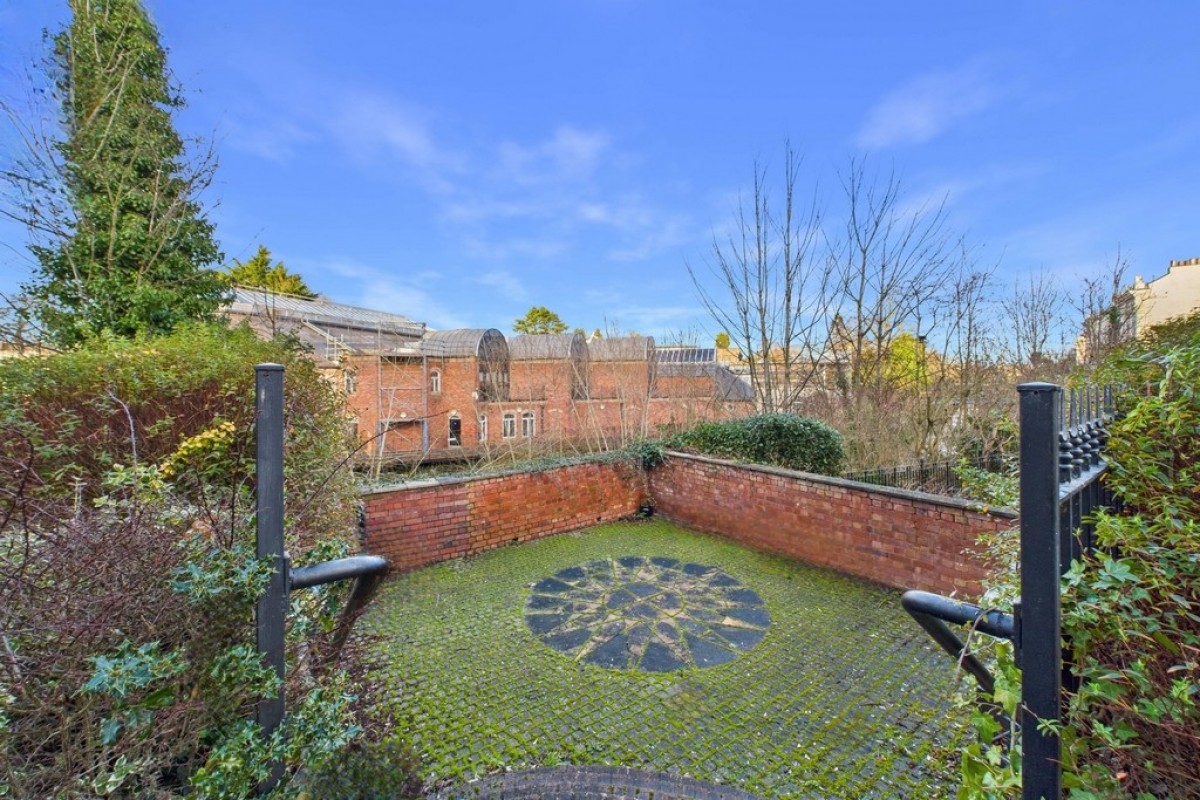 Avenue Road, Leamington Spa