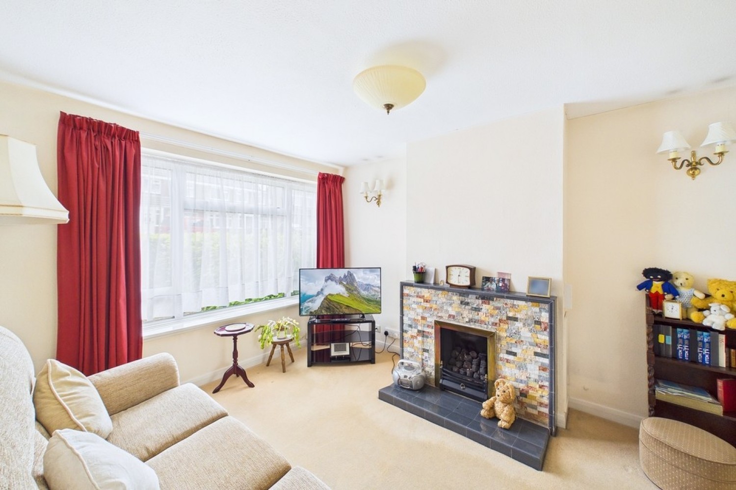3 bedroom House for Sale Ashford Gardens, Whitnash, Leamington Spa