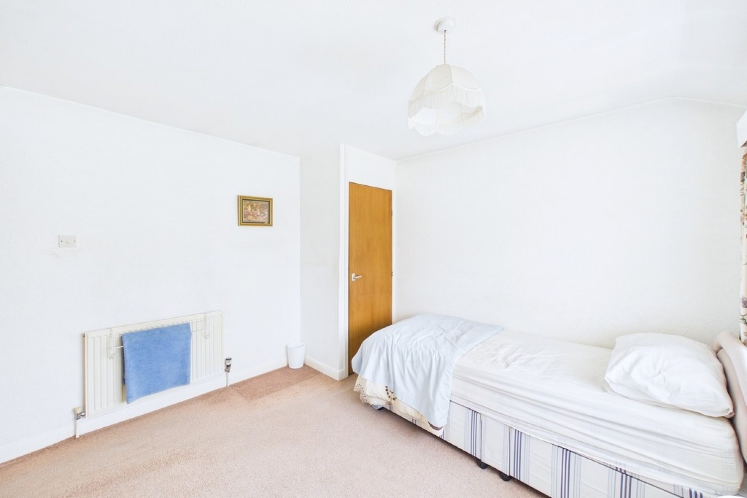 3 bedroom House for Sale Ashford Gardens, Whitnash, Leamington Spa