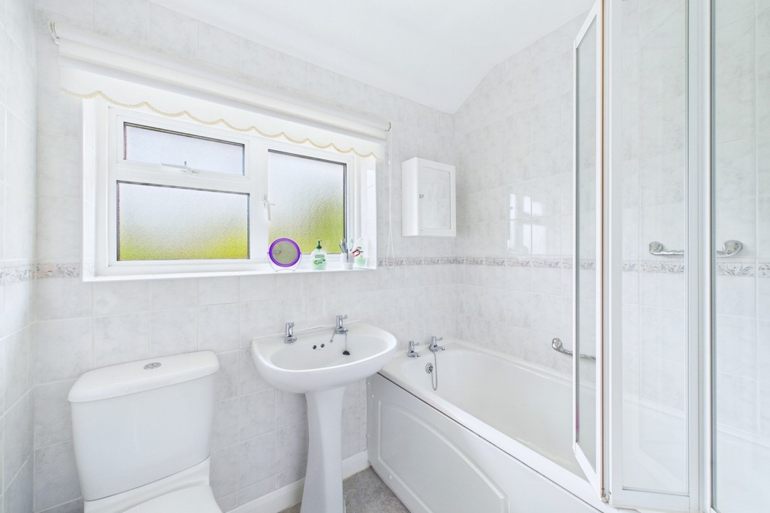 3 bedroom House for Sale Ashford Gardens, Whitnash, Leamington Spa
