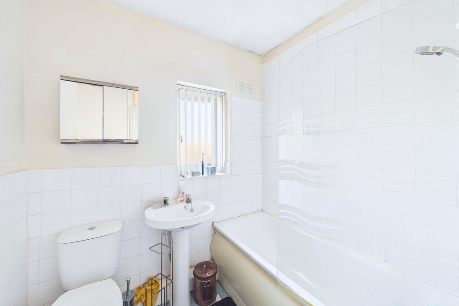 2 bedroom Flat for Sale Byron Avenue, Warwick