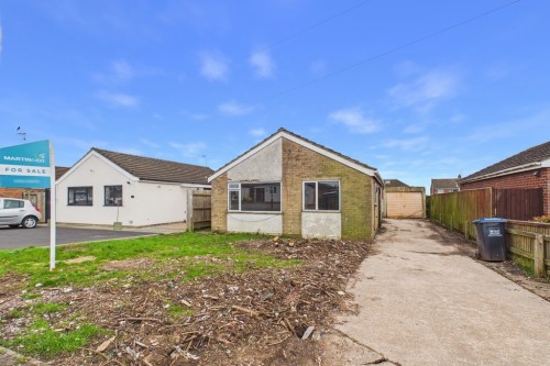 Chandlers Road, Whitnash, Leamington Spa