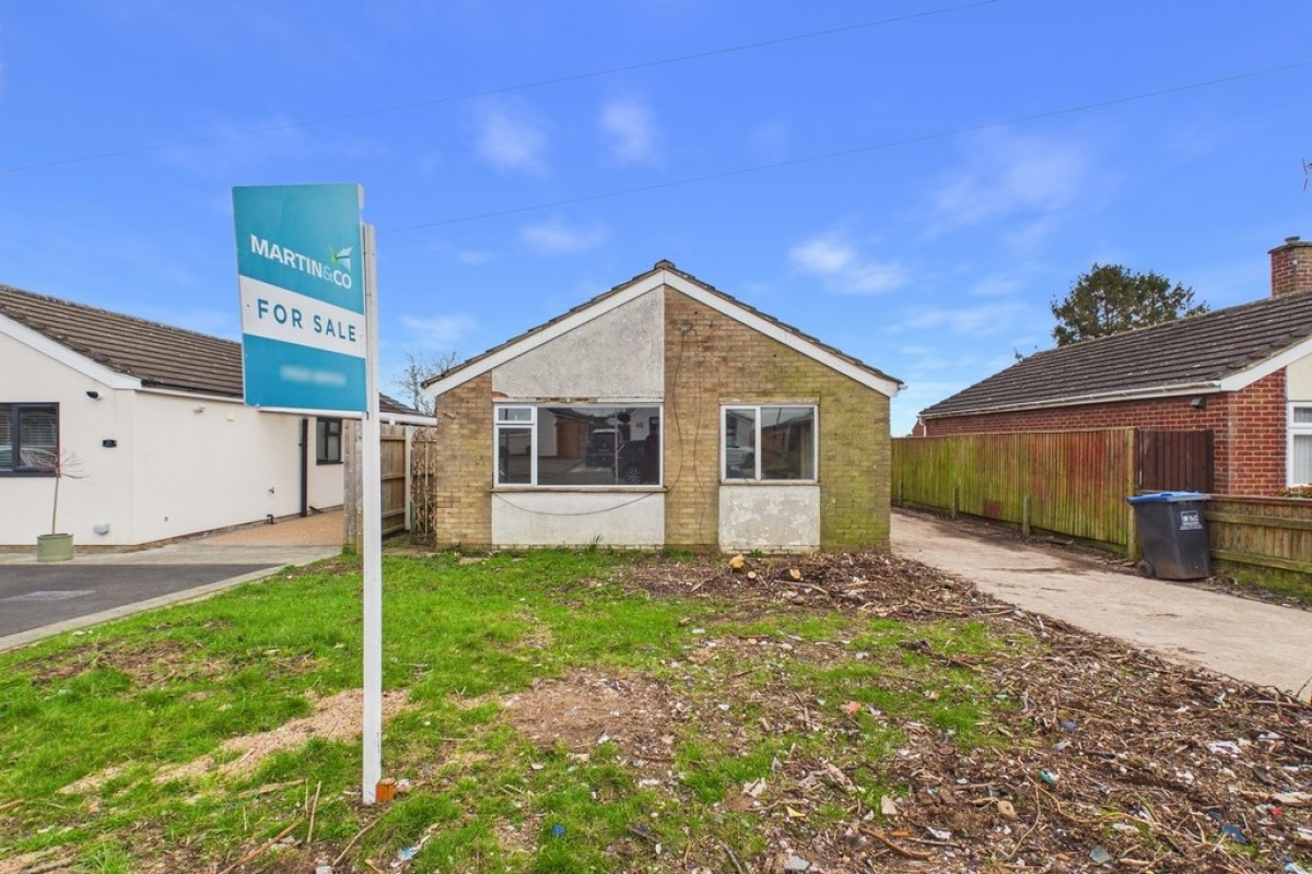 Chandlers Road, Whitnash, Leamington Spa