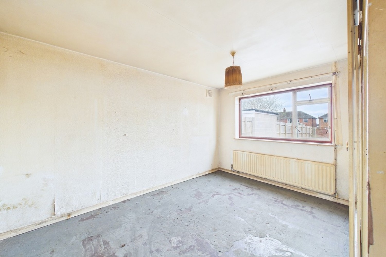 2 bedroom Bungalow for Sale Chandlers Road, Whitnash, Leamington Spa