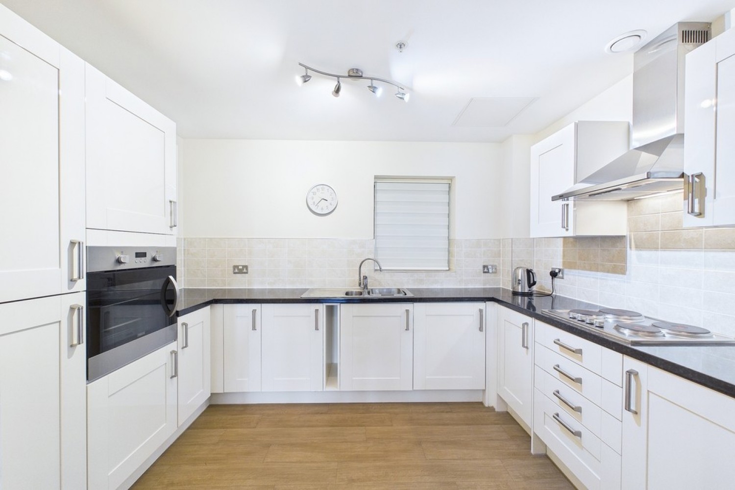 2 bedroom Flat for Sale Queensway, Leamington Spa