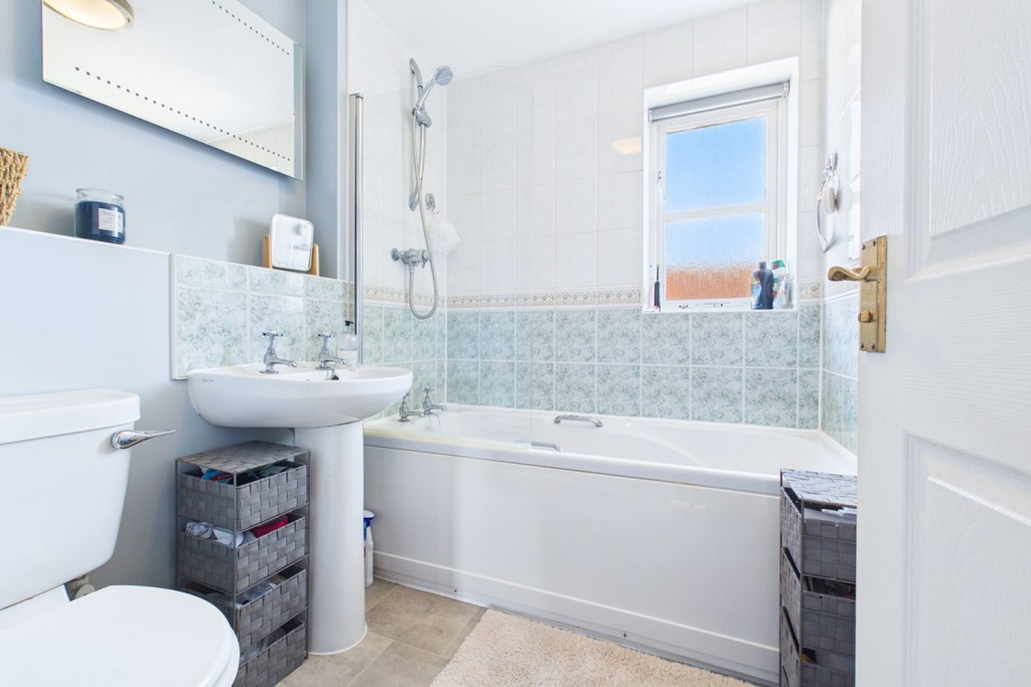 2 bedroom House for Sale Montgomery Road, Whitnash, Leamington Spa