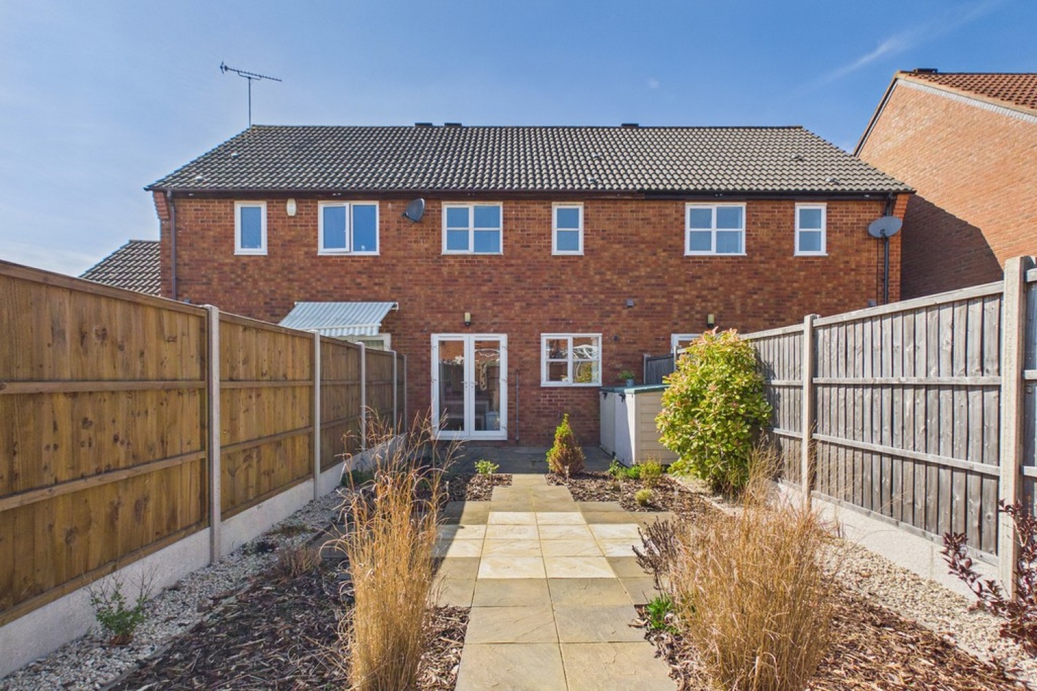 2 bedroom House for Sale Montgomery Road, Whitnash, Leamington Spa