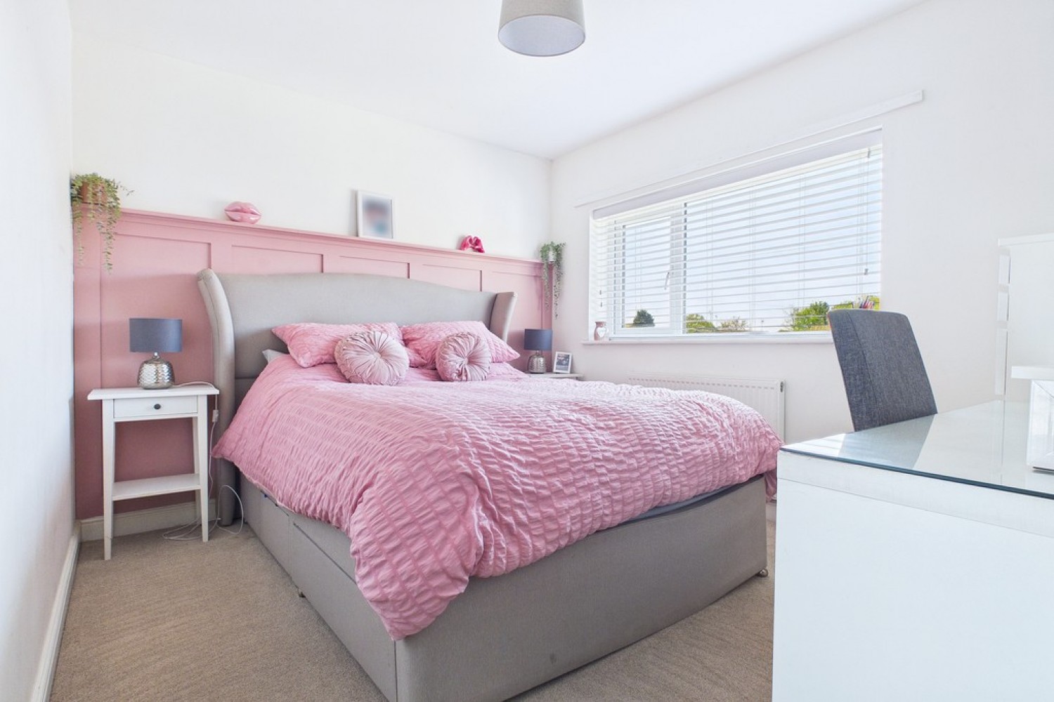 4 bedroom House for Sale Hales Close, Snitterfield, Stratford Upon Avon