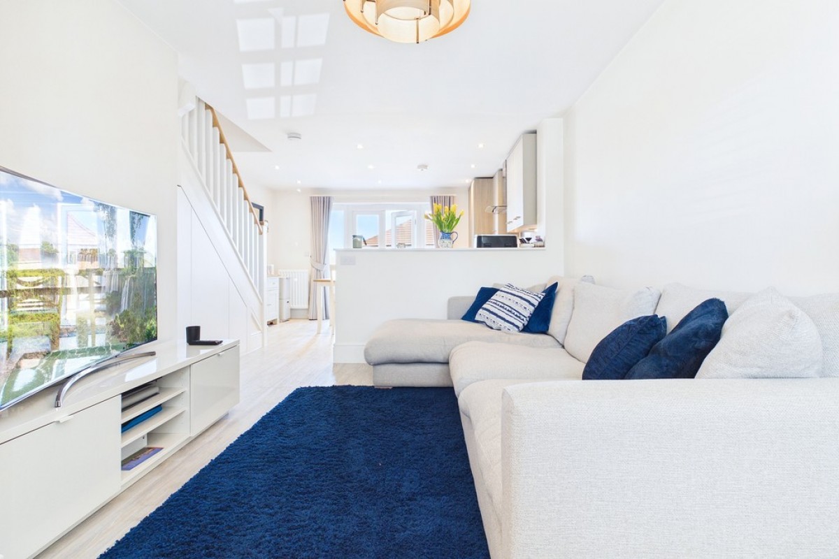 Hollybush Close, Warwick