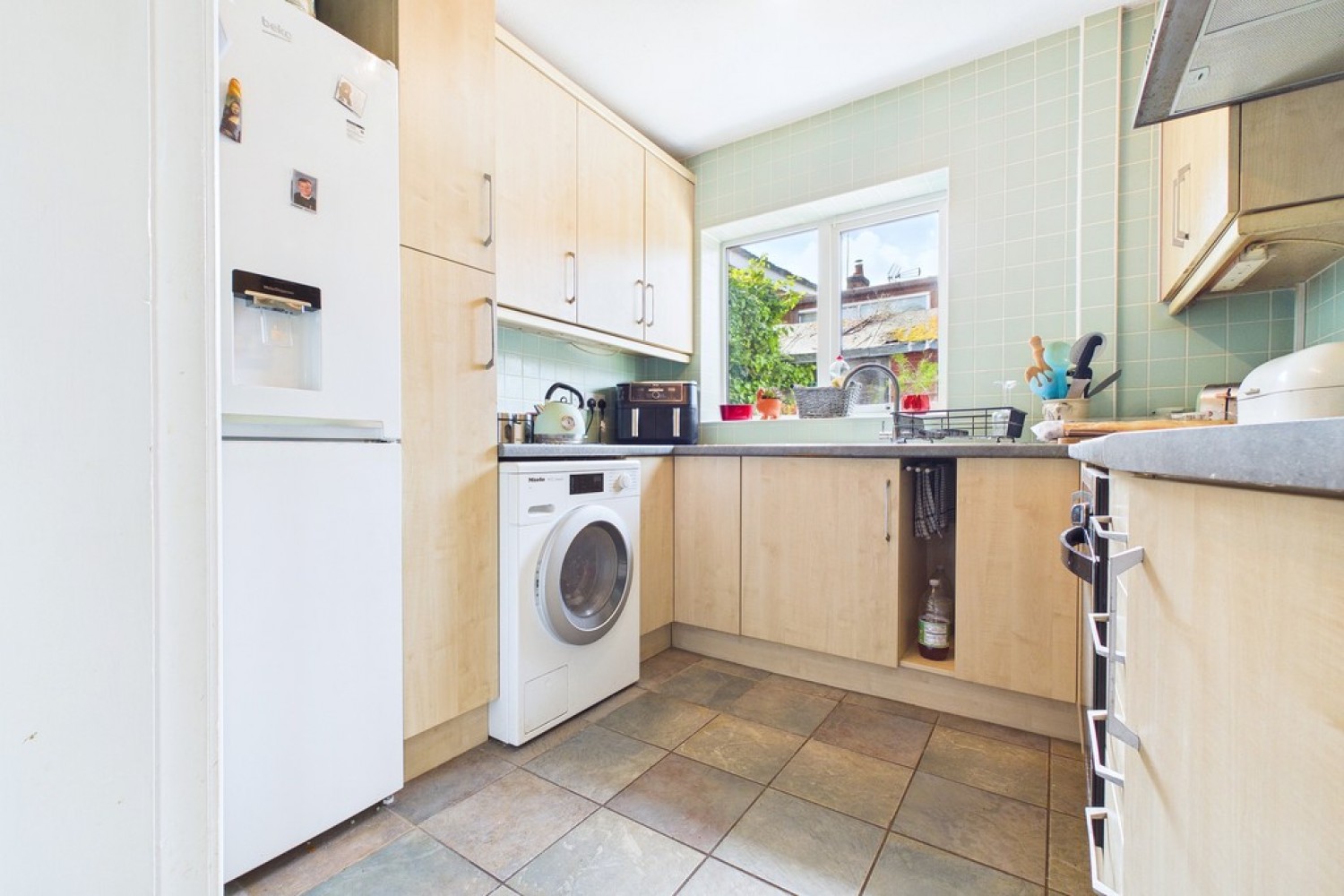3 bedroom Bungalow for Sale Cedar Drive, Snitterfield, Stratford-upon-Avon